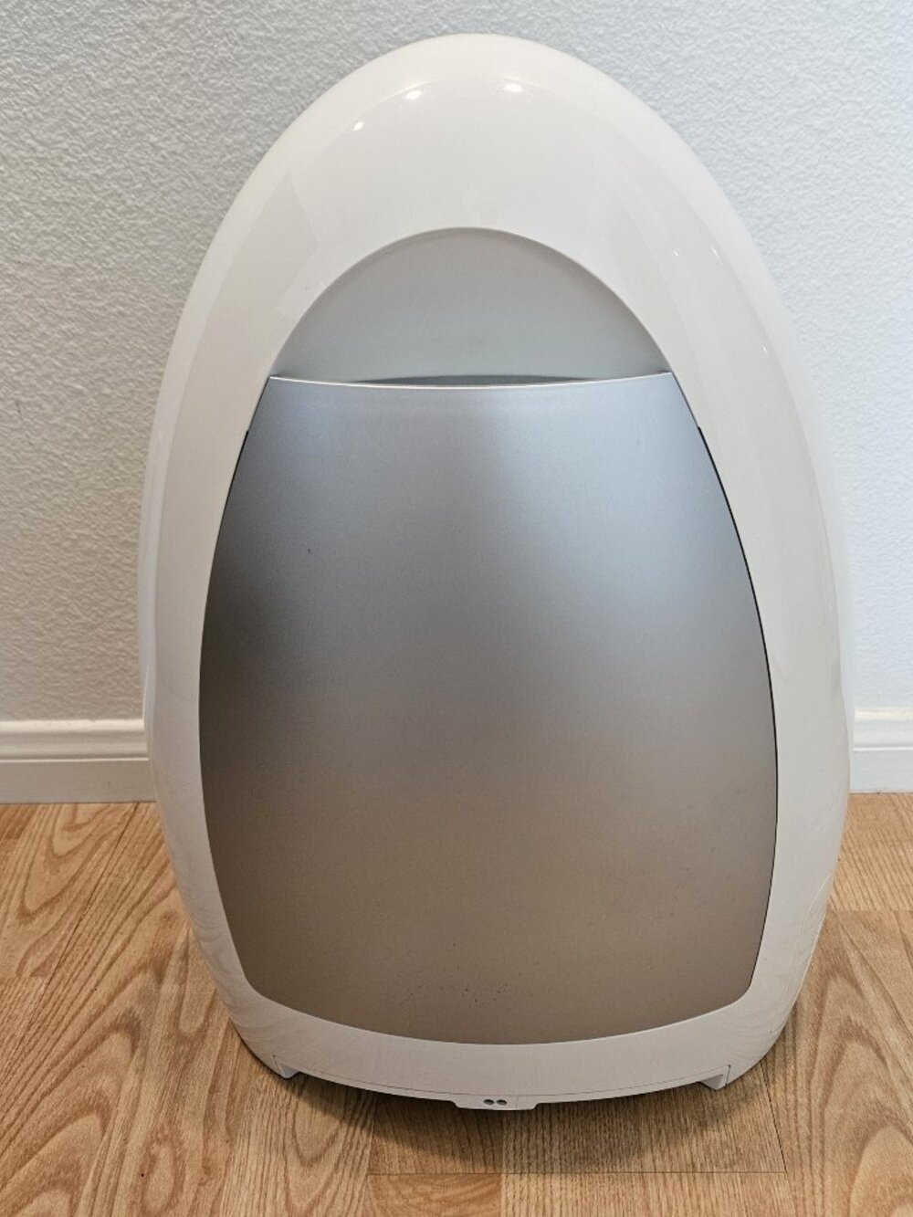 Eye-Vac Home Stationary Touchless Vacuum in White & Silver EYEVAC EVH Tested